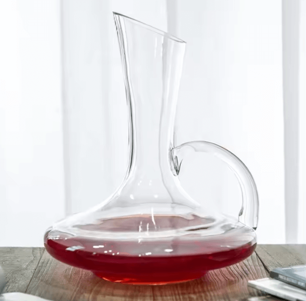 მინის დეკანტერი