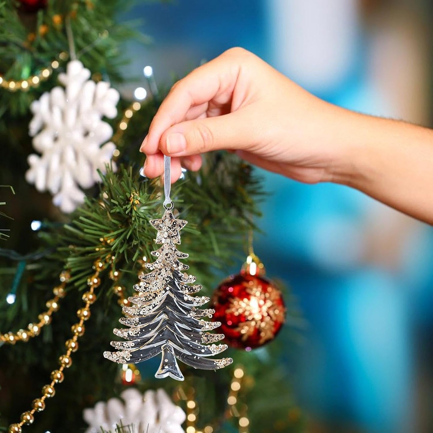 ნაძვის ხის მოსართავი სათამაშოები