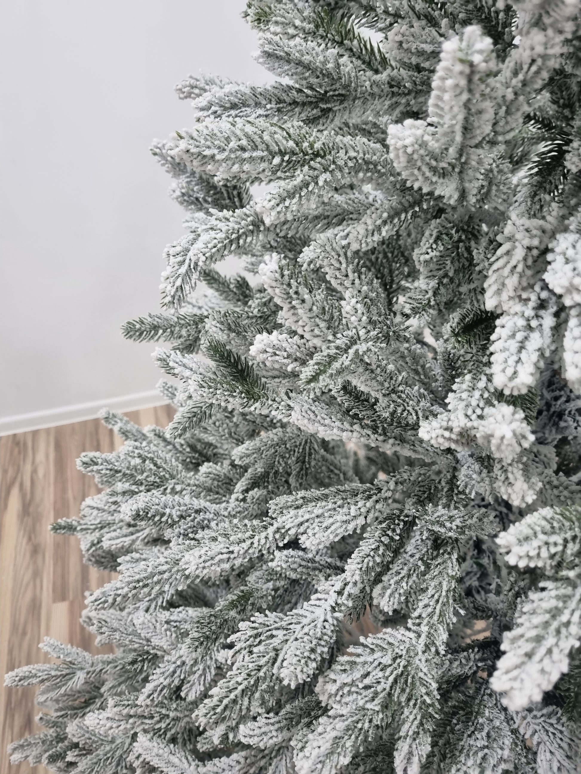 სილიკონის ნაძვის ხე